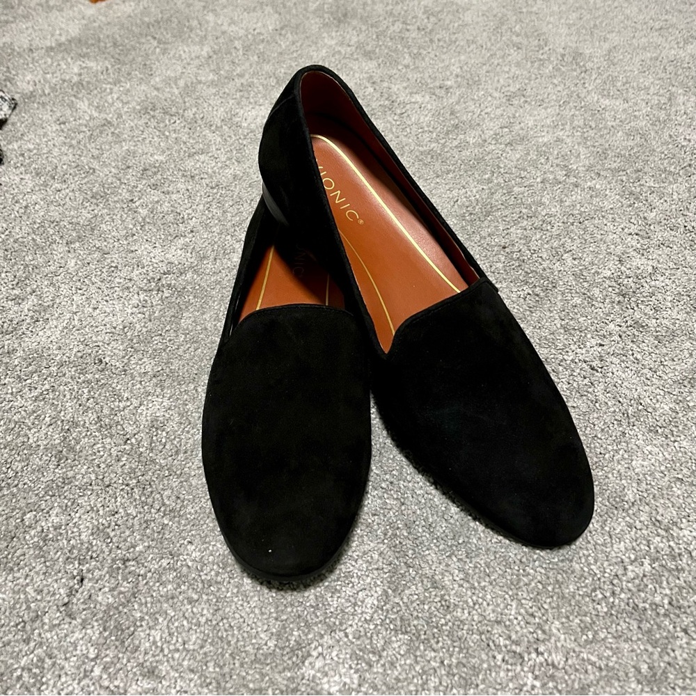 Vionic Ortholite Willa Black Suede Slip Ons NWOT SZ 9.5